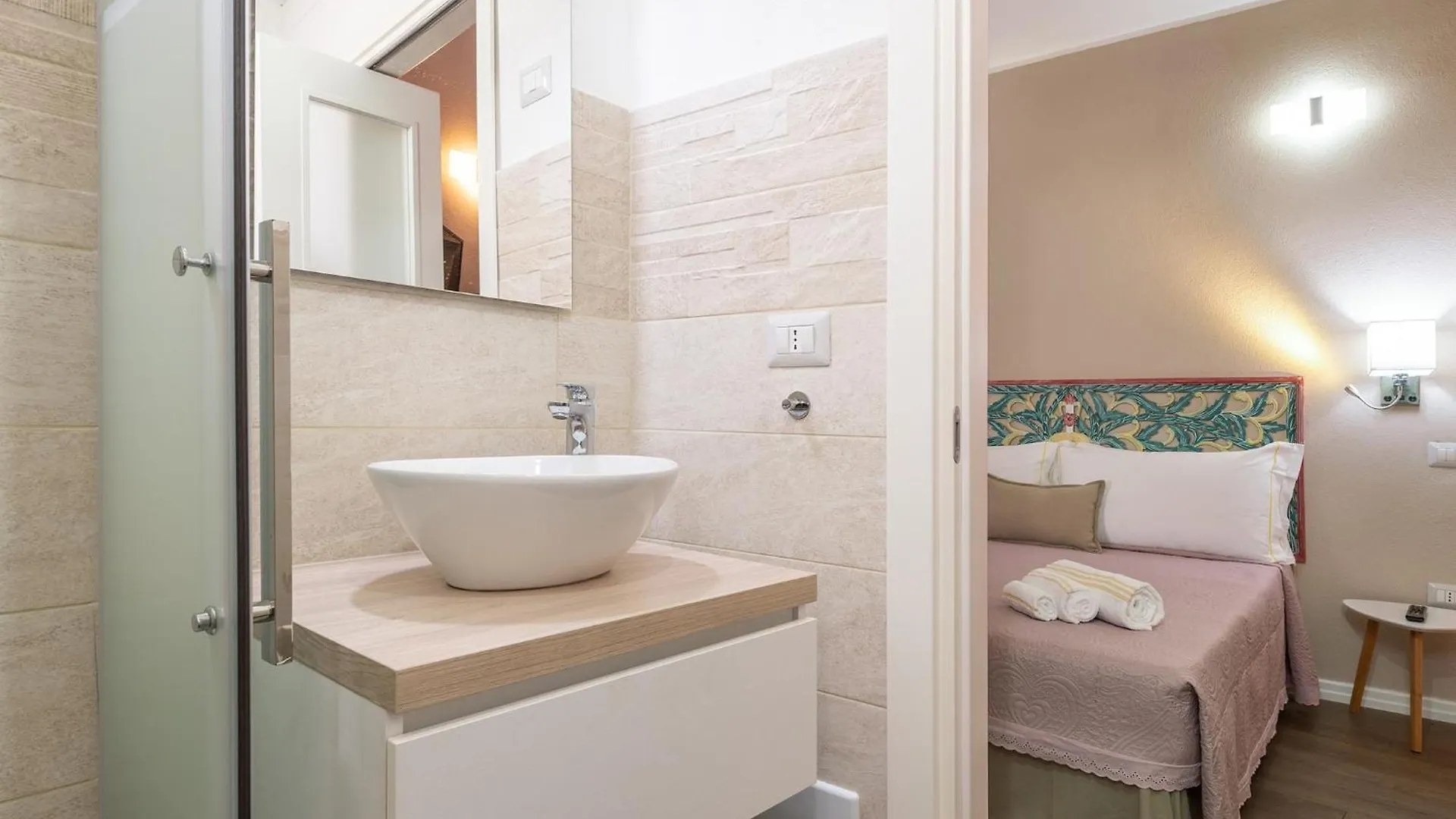Estay Garibaldi Cagliari 0*,  Italy